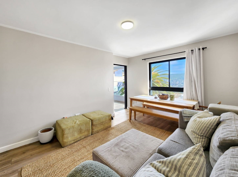 2 Bedroom Property for Sale in Vredehoek Western Cape